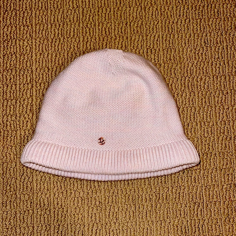Lululemon beanie